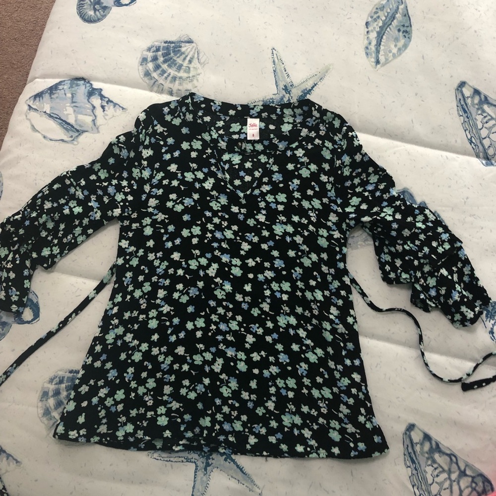 Justice Bell Sleeved Top